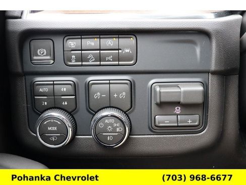 New 2026 Chevrolet Suburban High Country AWD/4WD image 18