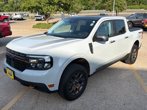 Used 2023 Ford Maverick Tremor AWD/4WD image 4