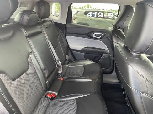 Used 2022 Jeep Compass Latitude AWD/4WD image 14