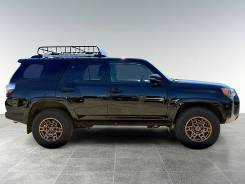 Used 2024 Toyota 4Runner SR5 Premium AWD/4WD image 7