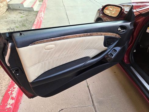 Used 2007 Mercedes-Benz CLK 350 CLK 350 2dr Coupe image 12