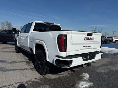 Used 2024 GMC Sierra 2500 AT4 w/ AT4 Premium Plus Package image 4