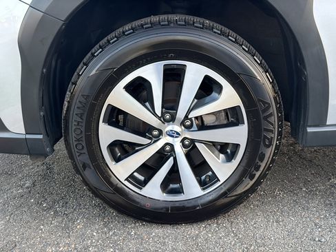 Certified 2024 Subaru Outback Premium AWD/4WD image 41