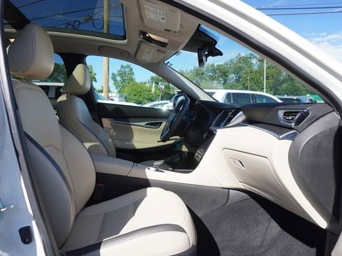 Used 2022 INFINITI QX50 Luxe image 30