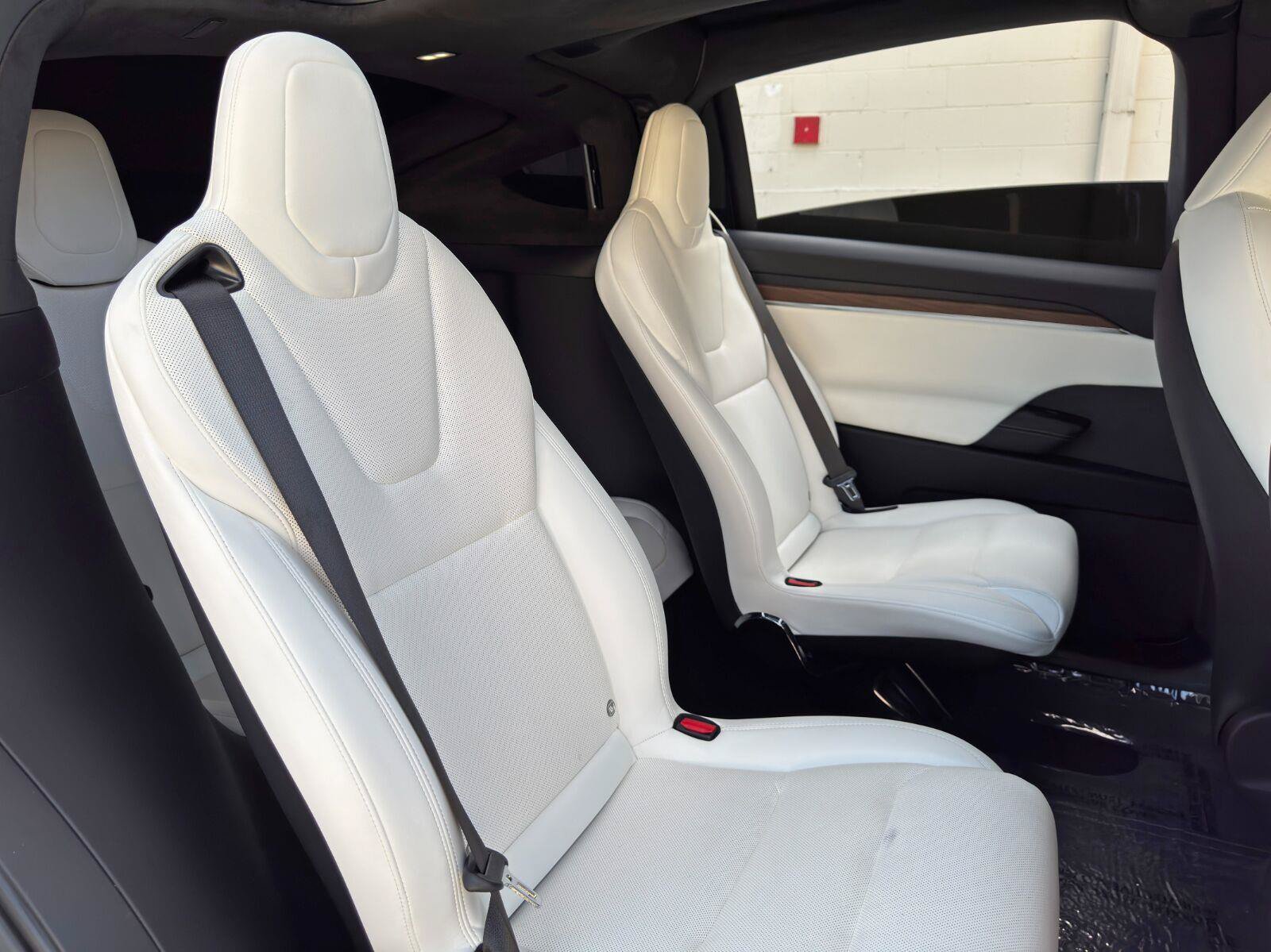 Used 2023 Tesla Model X AWD/4WD image 42