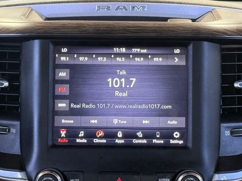 Used 2020 RAM 1500 Laramie RWD image 14