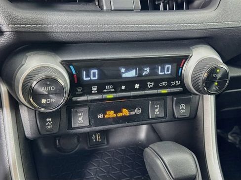 Certified 2023 Toyota RAV4 XLE w/ Convenience Package AWD/4WD image 17