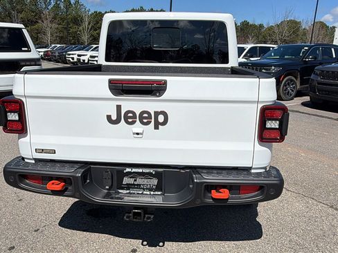 New 2026 Jeep Gladiator Mojave image 9