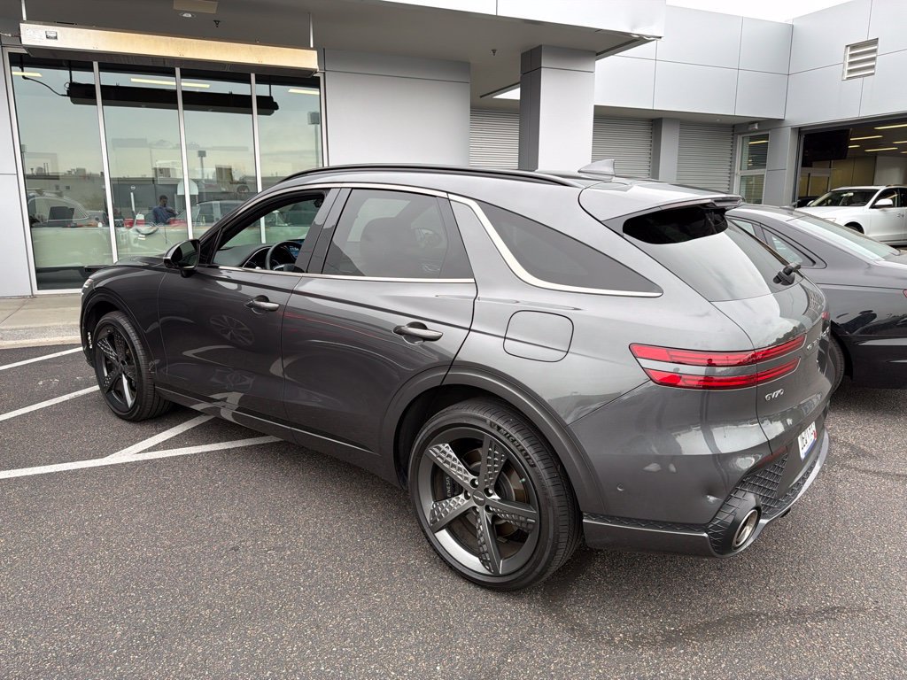 Used 2023 Genesis GV70 2.5T w/ Sport Prestige Package AWD/4WD image 4