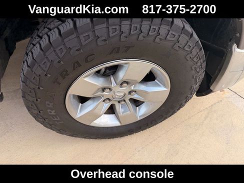 Used 2021 RAM 1500 Classic SLT image 11