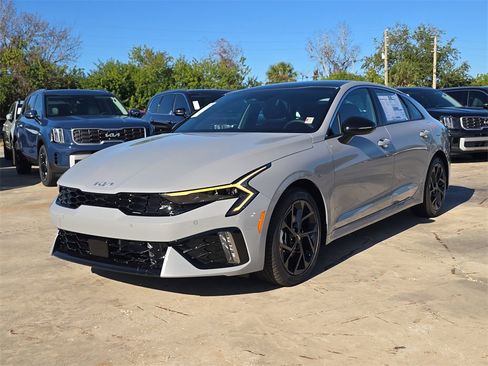 New 2026 Kia K5 GT-Line image 4