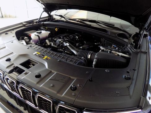 New 2025 Jeep Grand Cherokee L Overland image 48