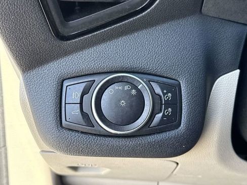 Used 2017 Ford Escape Titanium image 37