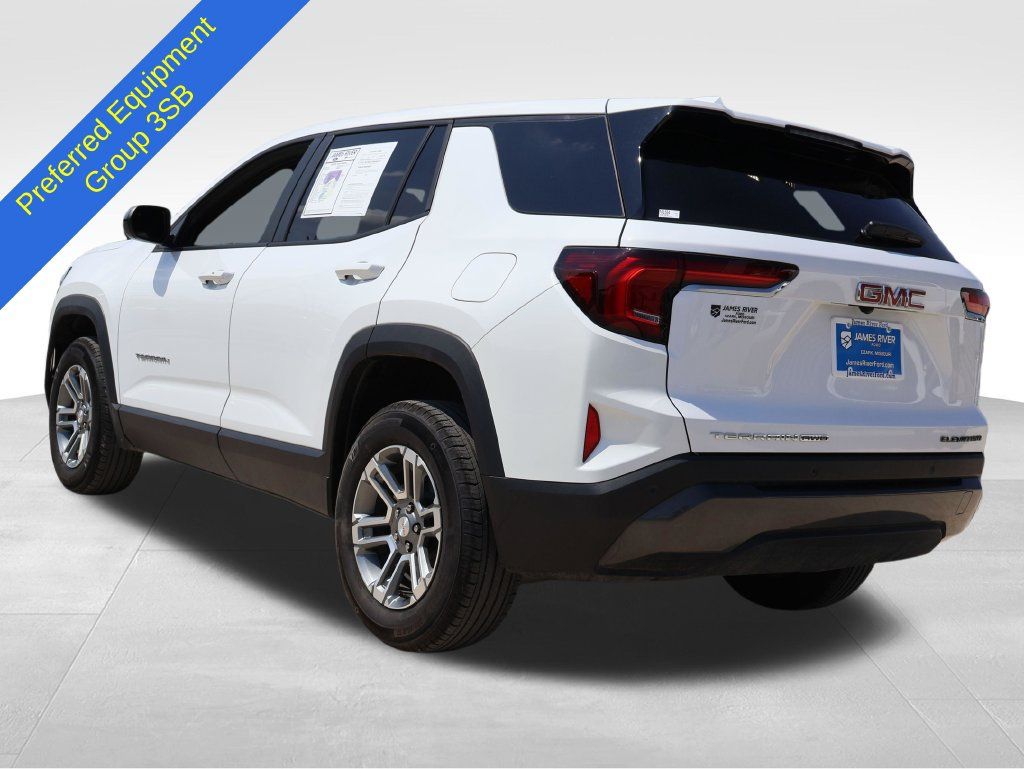 Used 2026 GMC Terrain Elevation AWD/4WD image 3