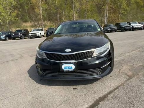Used 2018 Kia Optima LX FWD image 3