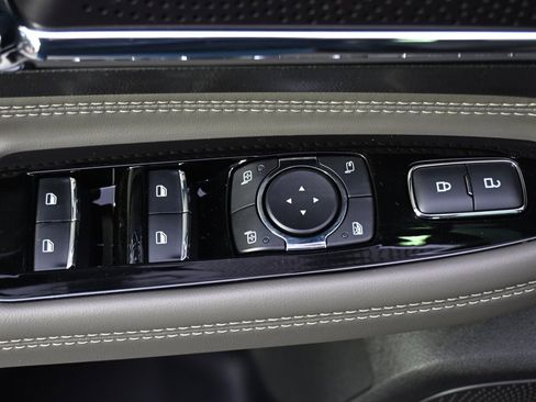 New 2026 Lincoln Corsair Premiere image 23