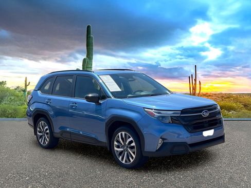 Used 2025 Subaru Forester Touring w/ Popular Package - Touring AWD/4WD image 7