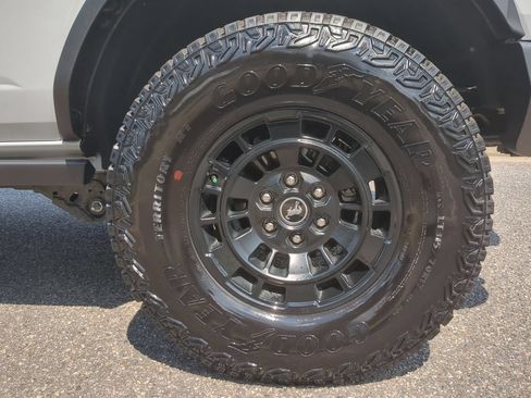 Used 2026 Ford Bronco Badlands AWD/4WD image 34
