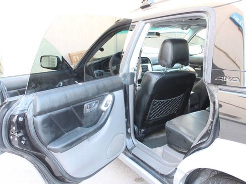 Used 2003 Subaru Baja image 23