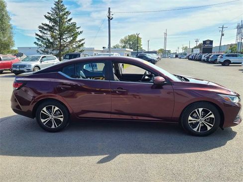Used 2022 Nissan Sentra SV image 5