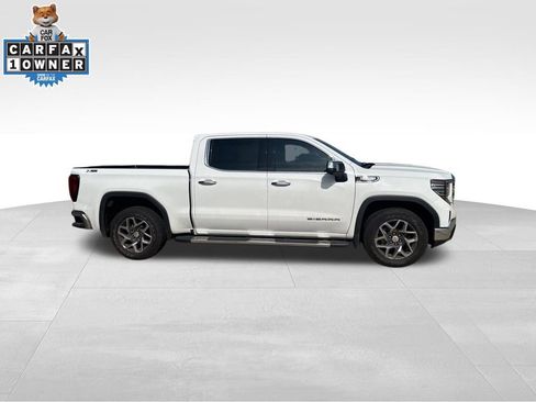 Used 2023 GMC Sierra 1500 SLT w/ SLT Premium Package image 9
