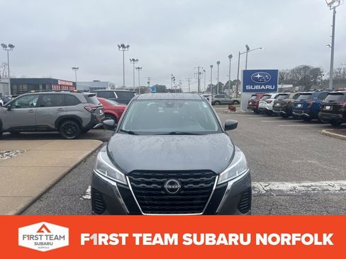 Used 2023 Nissan Kicks S image 8