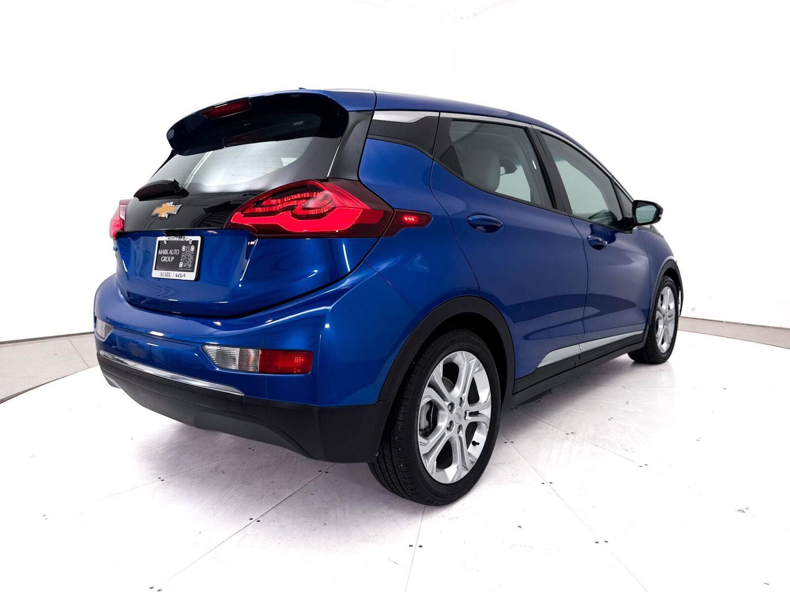 Used 2020 Chevrolet Bolt LT FWD image 13