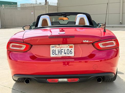 Used 2019 FIAT 124 Spider Lusso w/ Visibility Group image 7