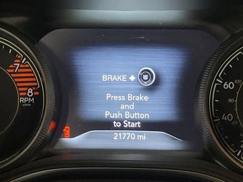 Used 2022 Jeep Cherokee Latitude Lux image 9