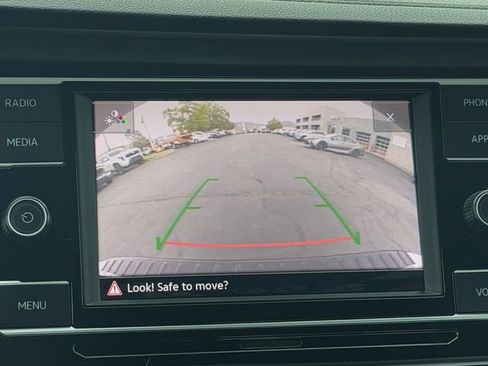 Used 2024 Volkswagen Jetta Sport image 22