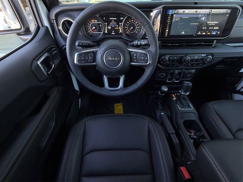 New 2025 Jeep Wrangler Sahara image 9