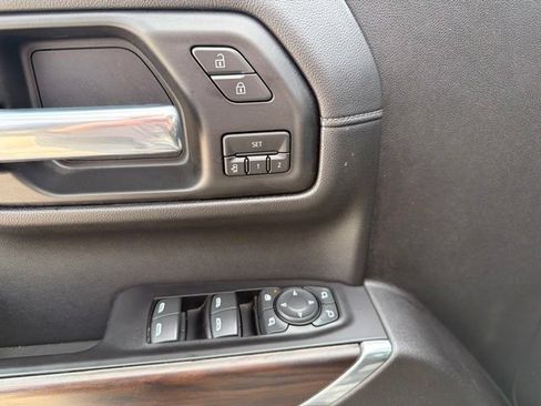 Used 2019 GMC Sierra 1500 SLT w/ SLT Premium Plus Package AWD/4WD image 14
