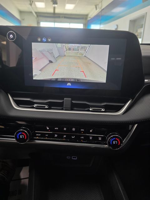 Used 2026 Chevrolet Equinox LT w/ Convenience Package II AWD/4WD image 14