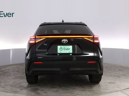 Used 2026 Toyota bZ FWD image 15