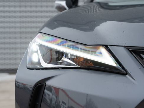 Used 2020 Lexus UX 250h w/ Premium Package image 31