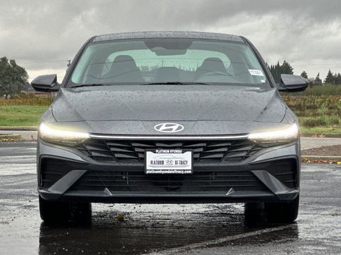 New 2026 Hyundai Elantra Blue image 6
