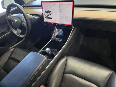 Used 2020 Tesla Model Y Long Range AWD/4WD image 5