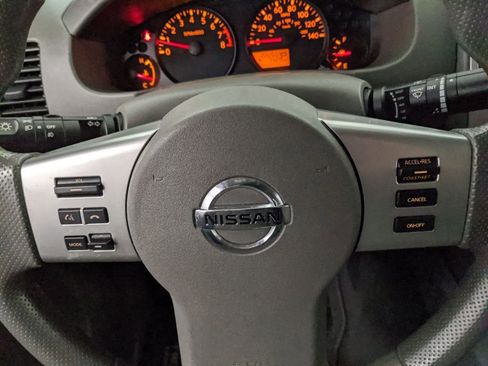 Used 2021 Nissan Frontier SV w/ Midnight Edition Floor Mats image 18