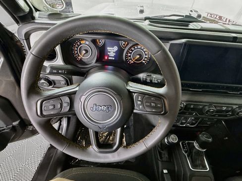 Used 2024 Jeep Wrangler Unlimited Sport AWD/4WD image 19
