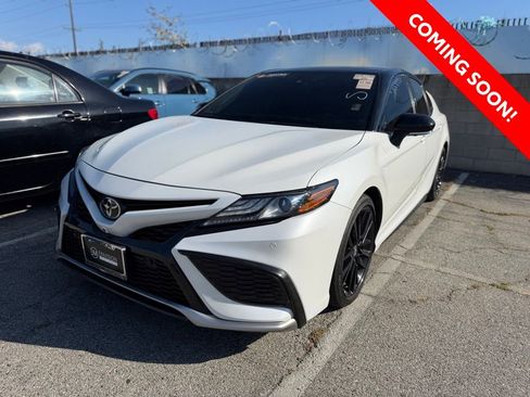 Used 2024 Toyota Camry XSE w/ Navigation Package FWD image 2