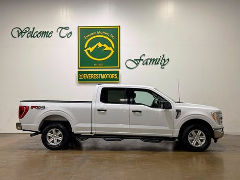 Used 2022 Ford F150 XLT w/ Equipment Group 301A Mid AWD/4WD image 9