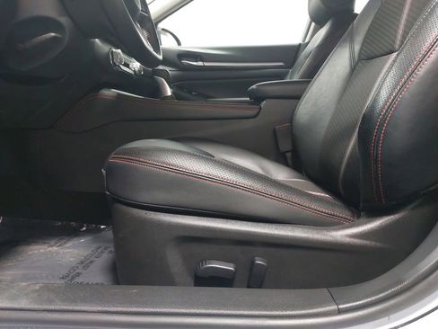 Used 2025 Nissan Altima 2.5 SR image 28