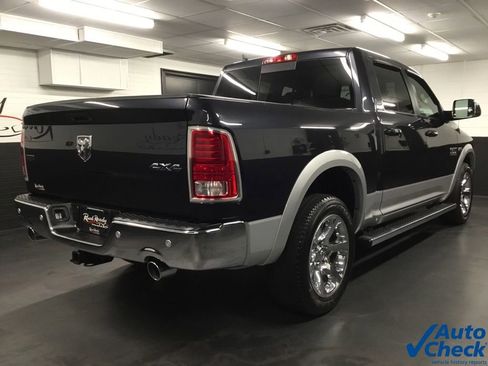 Used 2015 RAM 1500 Laramie w/ Convenience Group image 10