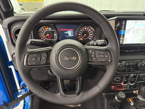 New 2025 Jeep Wrangler Unlimited Rubicon image 20