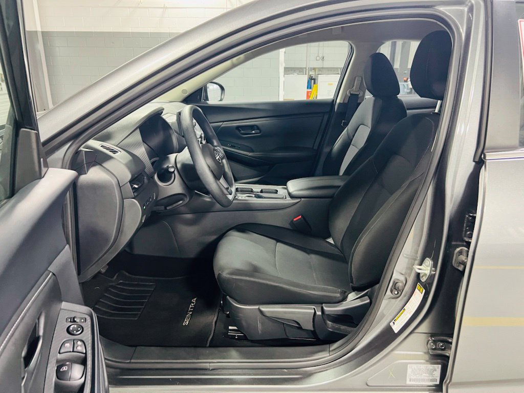 Used 2025 Nissan Sentra S FWD image 21