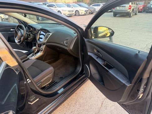 Used 2012 Chevrolet Cruze LT FWD image 16