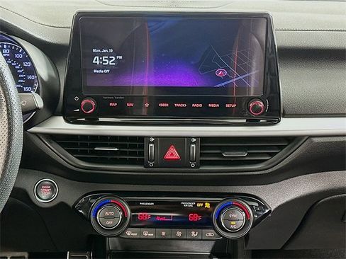 Used 2023 Kia Forte GT w/ GT2 Package image 15