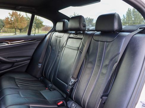 Used 2018 BMW 530e image 17