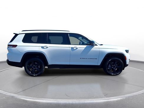 Used 2022 Jeep Grand Cherokee L Laredo AWD/4WD image 9