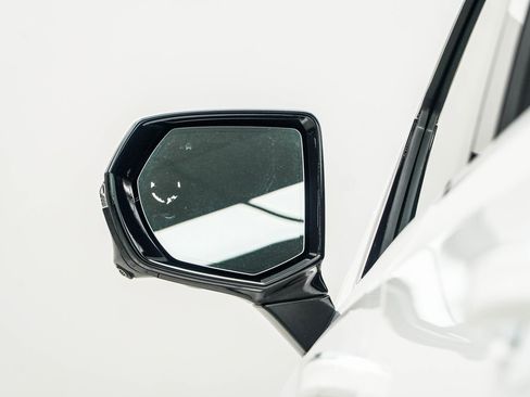 Used 2023 Cadillac Escalade Premium Luxury image 14